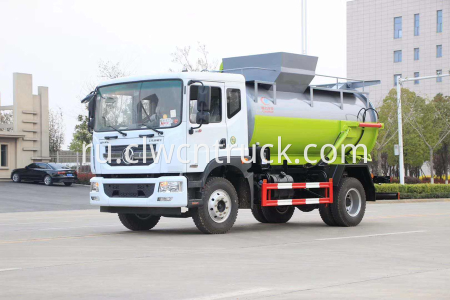 kitchen garbage collecting vehicle